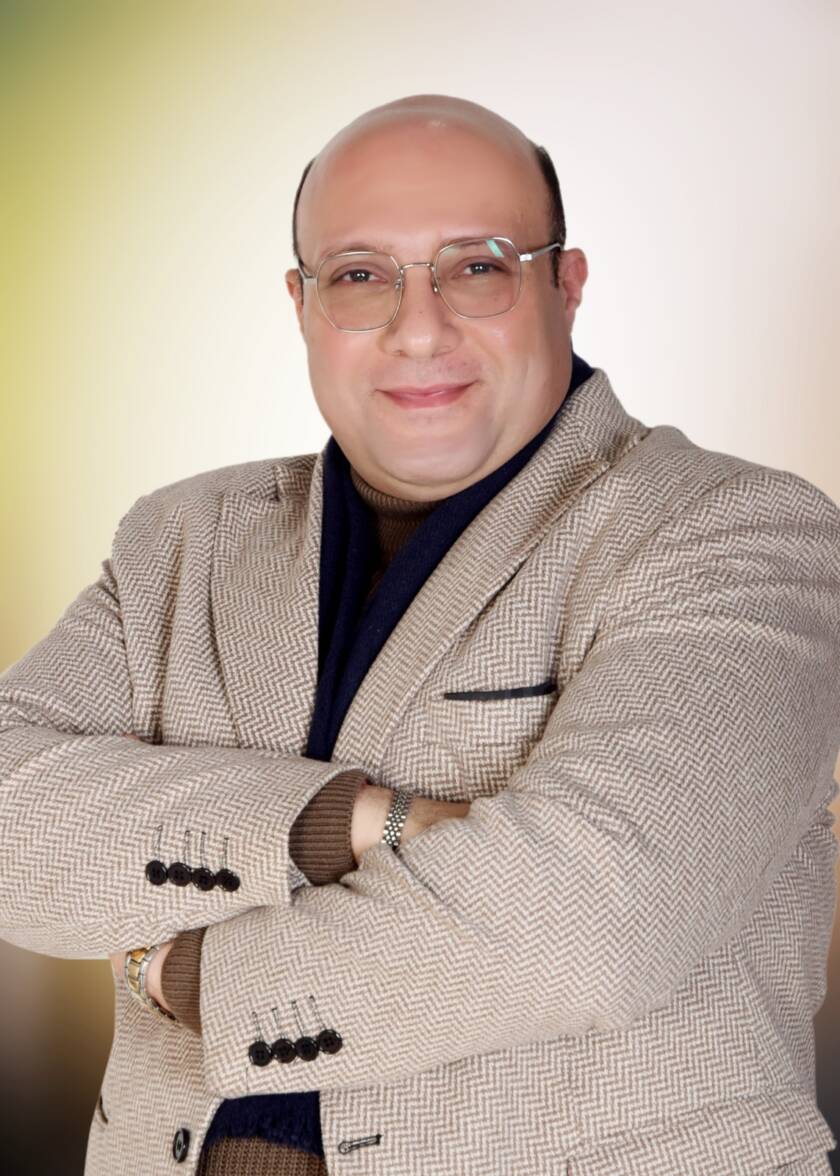 د/هشام عفيفي
