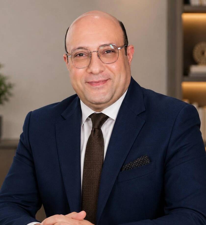 د/هشام عفيفي
